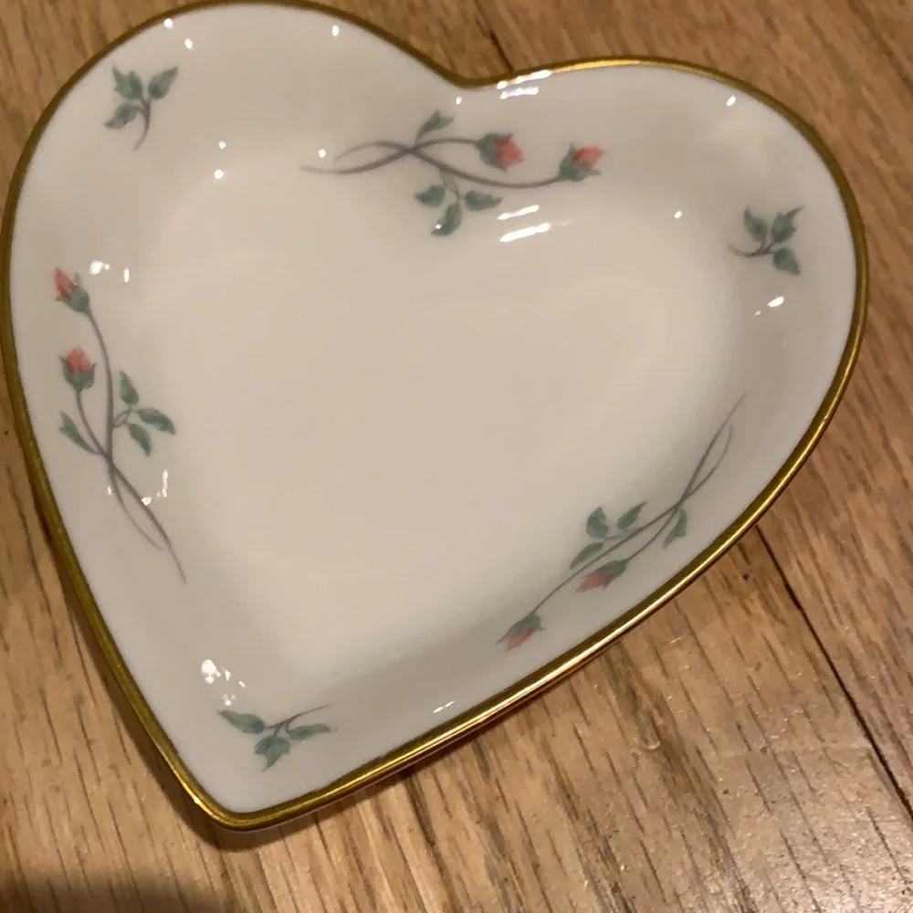 NWOT Lenox Heart Trays - Picture 3 of 5